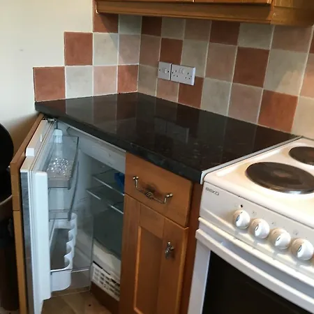 Ingleton M's Apartman *